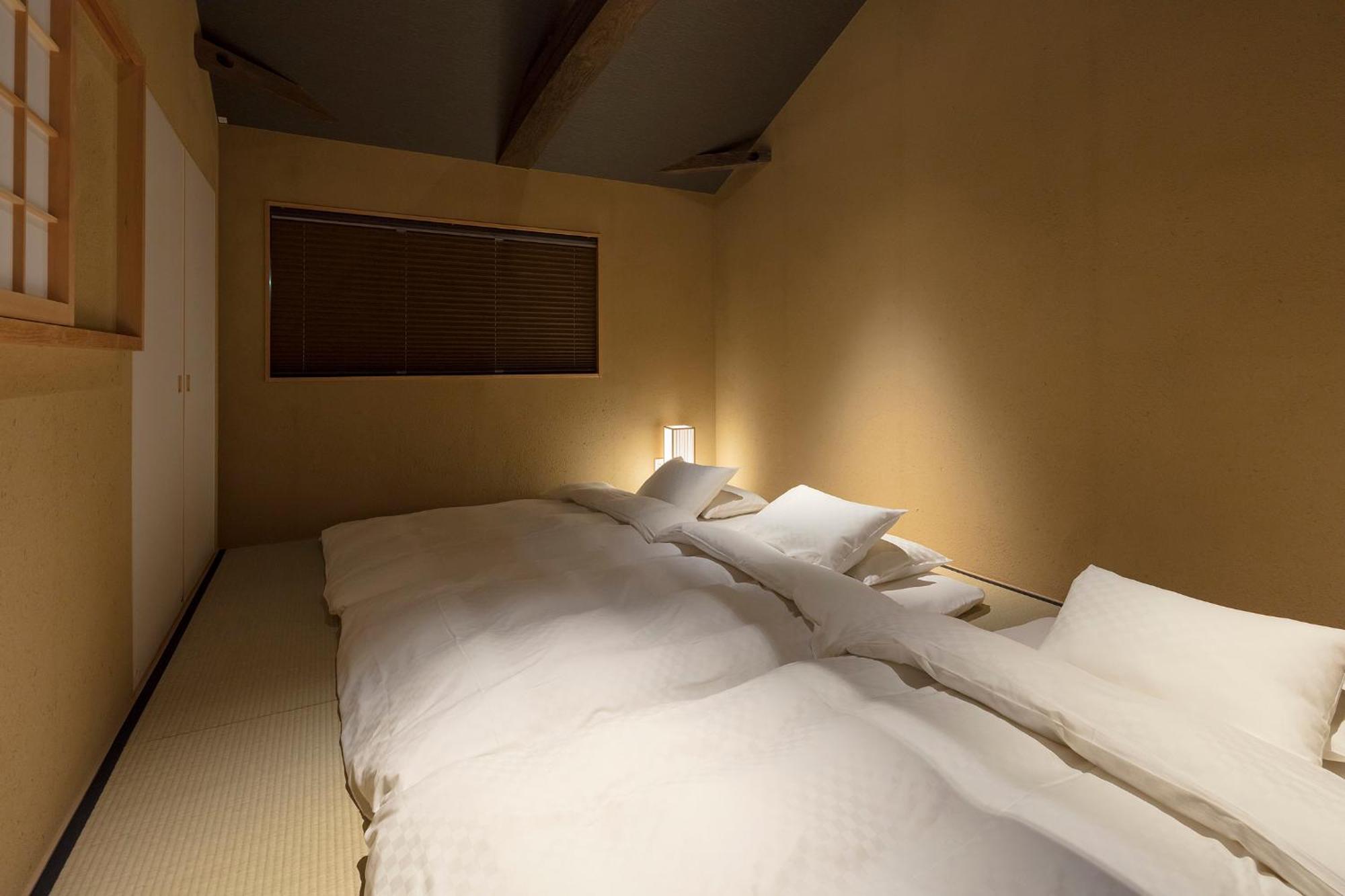 The Machiya Villa Sanjo Shirakawa Koji Киото Номер фото